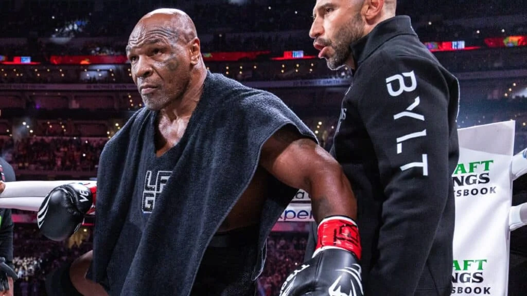 Mike Tyson vs Floyd Mayweather — Complete Betting Guide Fans